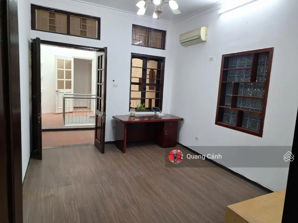 Mặt ngõ thẳng tắp - ô tô 7 chỗ vào nhà - lô góc 2 mặt ngõ ô tô - ngõ thông - khu quân đội tx