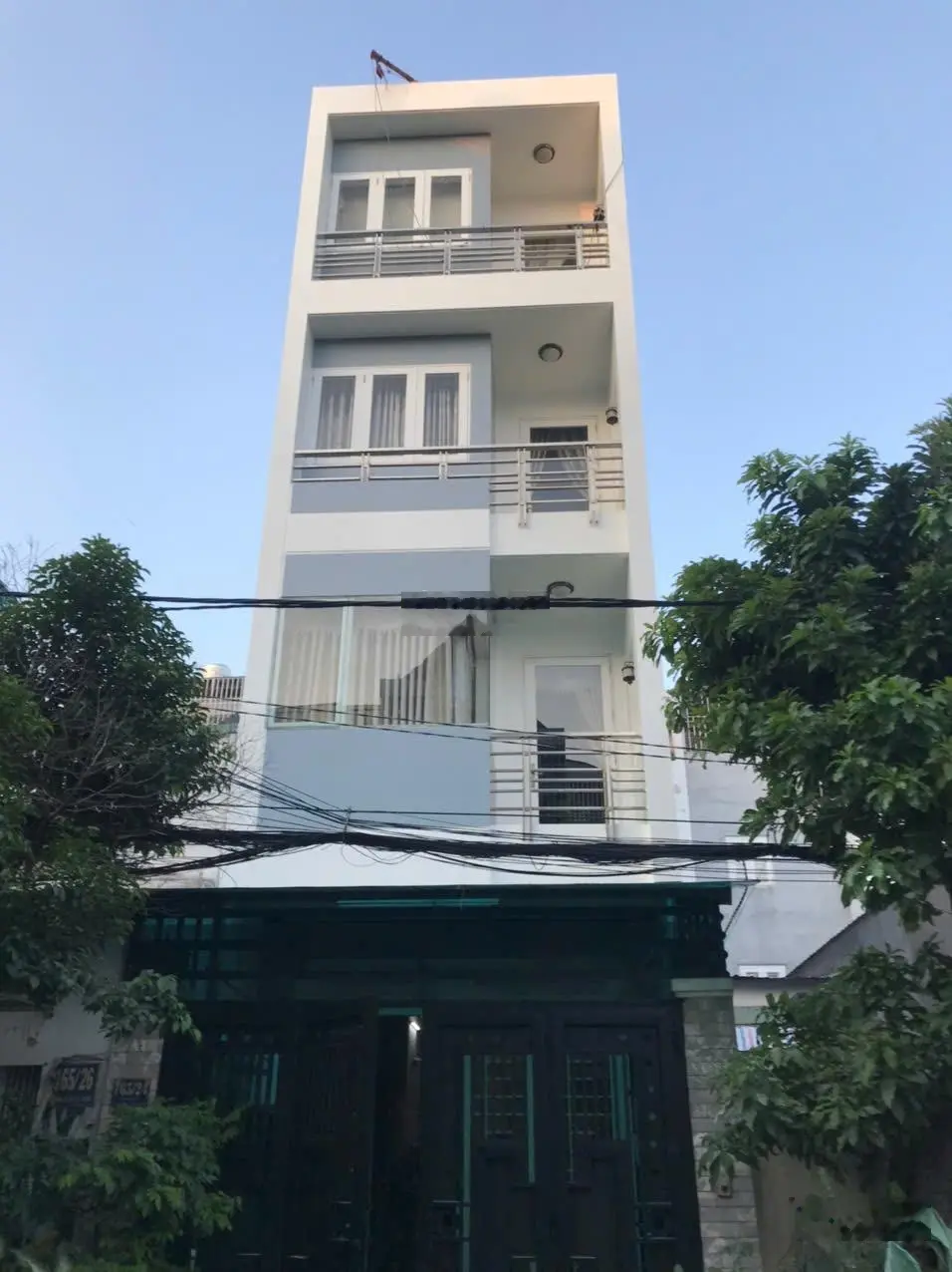 Bán Nhà đẹp vào ở ngay đường Lê Đức Thọ , 3 tầng , giá nhỉnh 8 tỷ , dt 76 m2