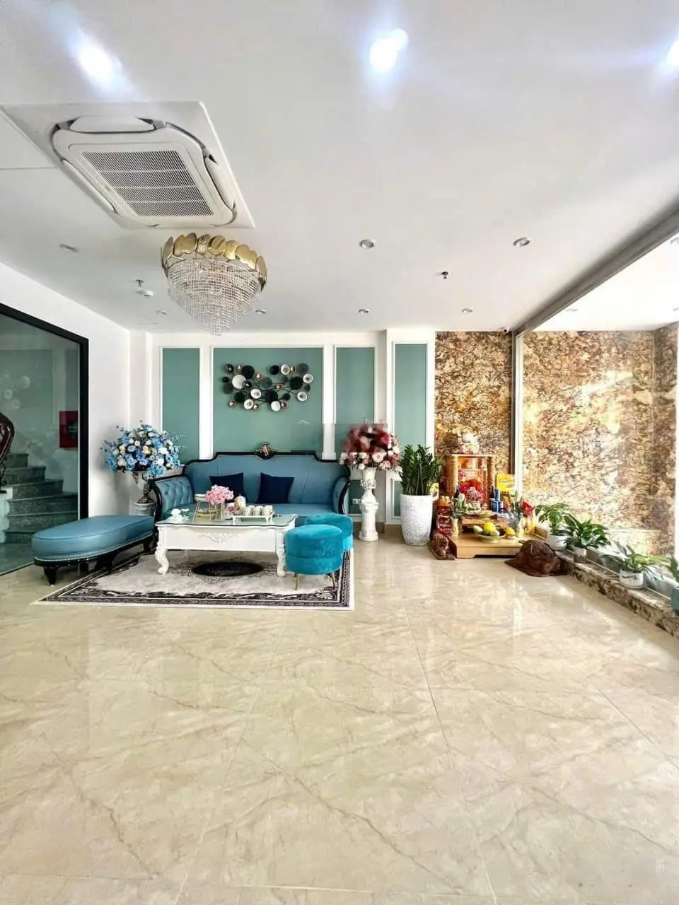 CC bán nhà hót nhất mặt phố Nguỵ Như Kom Tum, Đang cho thuê 220tr/th. S140m. 9T. MT 12,5m, Giá106Tỷ