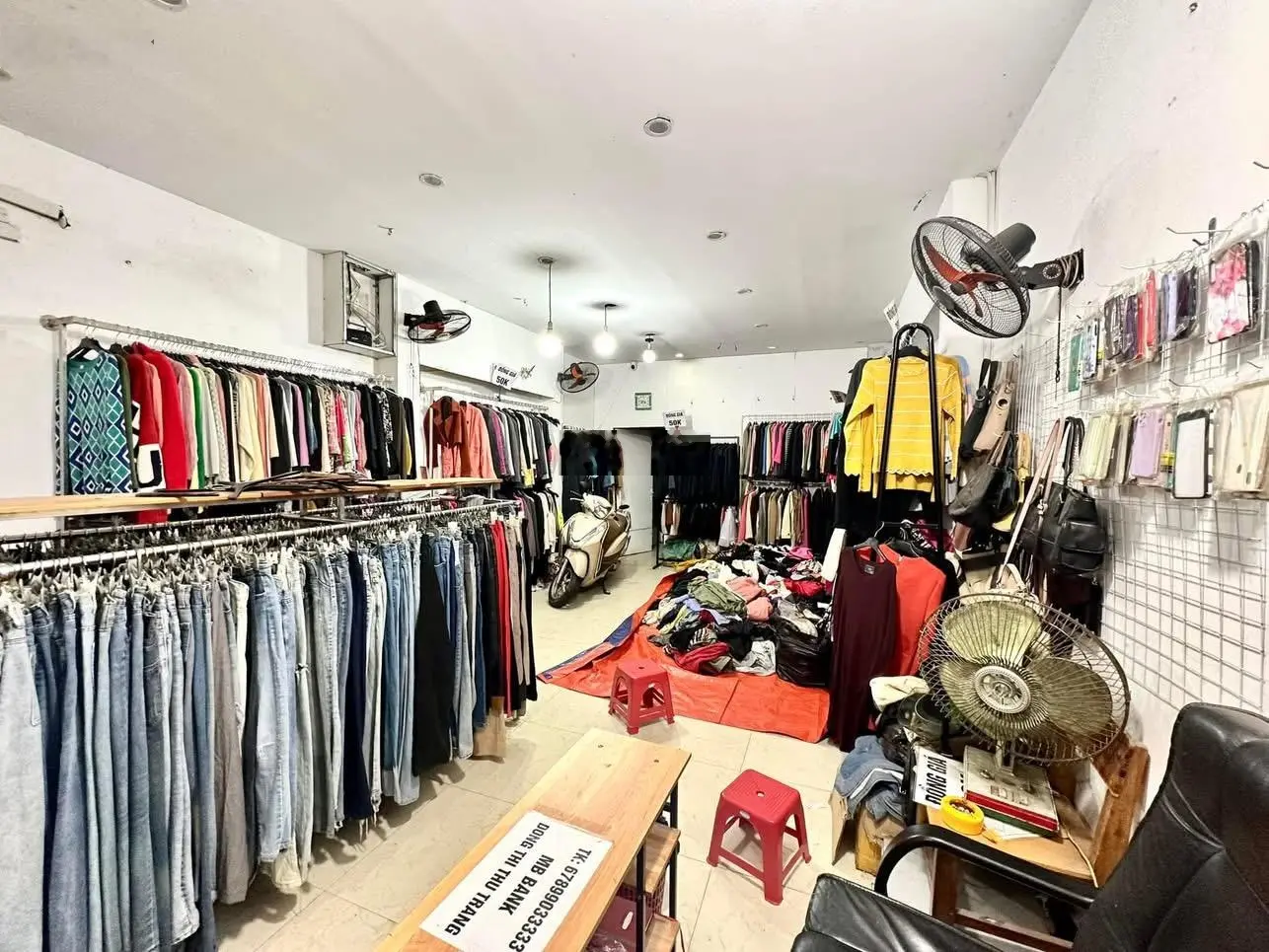 Giá đầu tư! Bán nhà phố Tô Ngọc Vân, Tây Hồ - ô tô tránh - kinh doanh - 68m2 lô góc - giá 18tỷ hơn