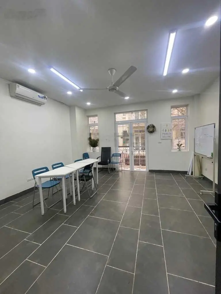 Bán biệt thự liền kề khu 96B Nguyễn Huy Tưởng, Thanh Xuân 5 tầng thang máy 26 tỷ 500