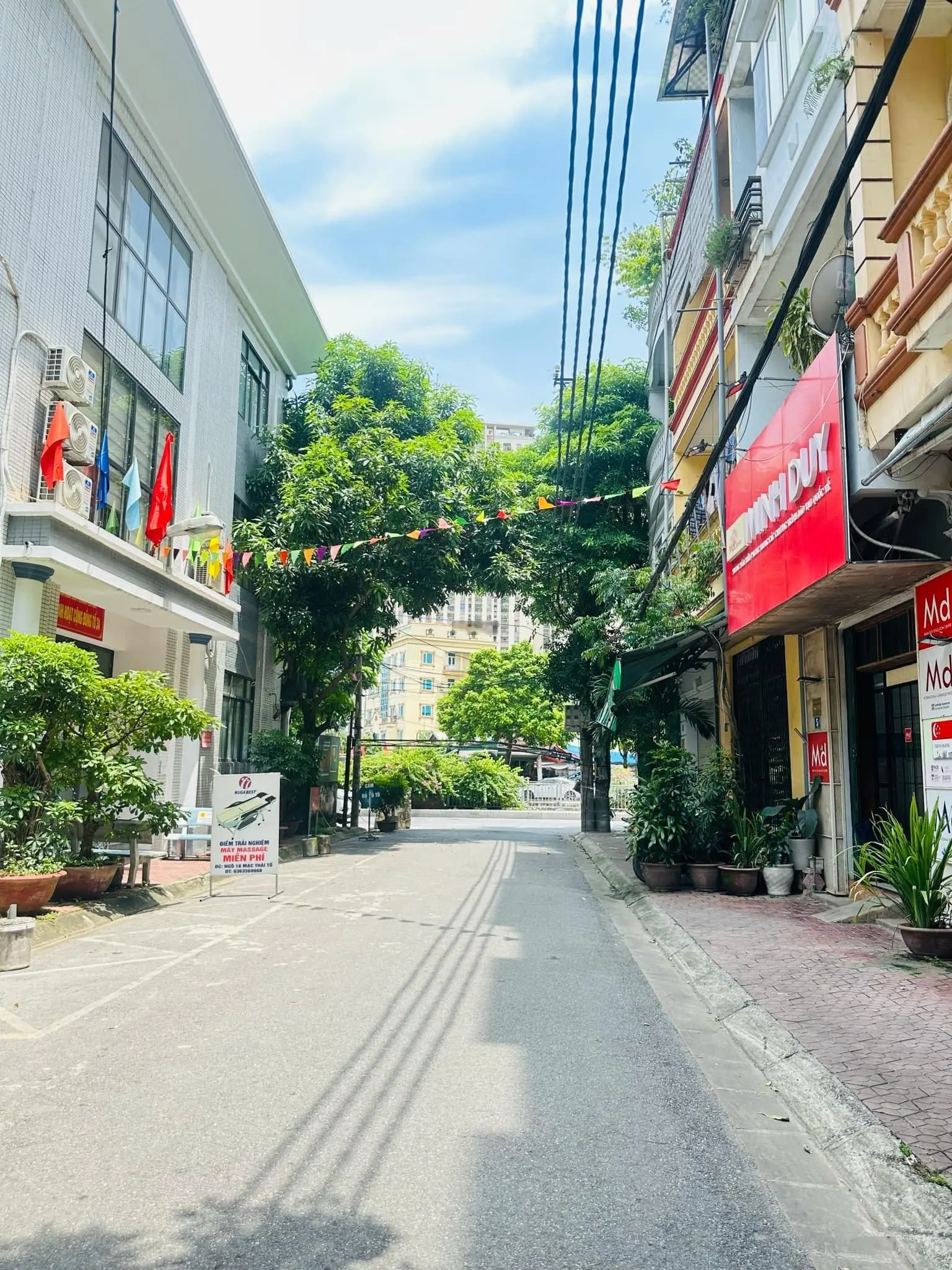 Vip Ngã Tư Sở - Ô Tô vài bước chân - 3M Ra Phố Hai Mặt Thoáng - Không Lỗi Phong Thuỷ - Mới Tinh
