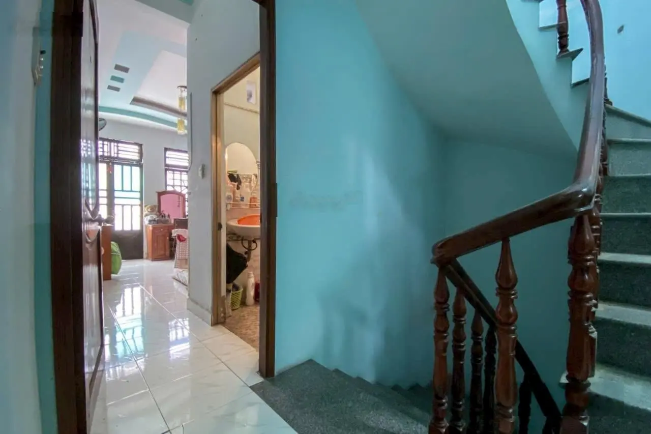 Siêu rẻ - nhà bán chính chủ 1 đời Nguyễn Duy Cung GV - 4 tầng xe hơi vô nhà - 88m2 - nhỉnh 70 tr/m2