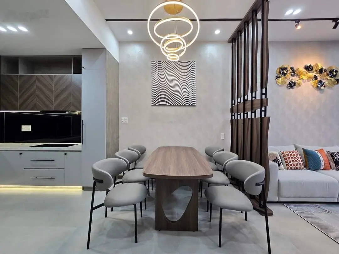 Bán nhà 3 tầng Hòa Phú, Hòa Minh, gần biển