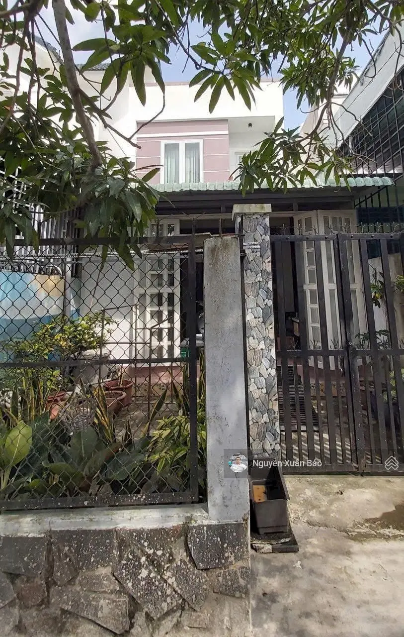 Chủ bán rẻ căn nhà 2 tầng, hẻm ba gác đường Hoàng Phan Thái, gần chợ Bình Chánh, giá 2,75 tỷ TL Lộc