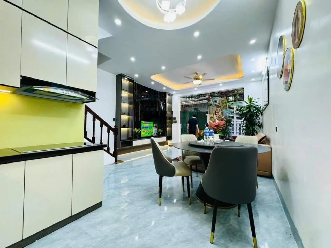 Bán nhà mới Siêu Đẹp 40m2*4T giá 8.58 tỷ Yên Hòa, Cầu Giấy
