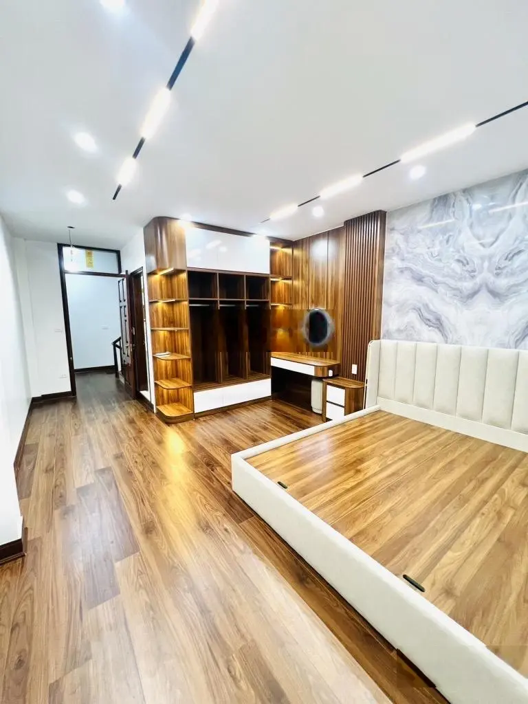Nhà Mới Vĩnh Hưng- Hoàng Mai( 5 tầng, 3 ngủ rộng, đủ công năng, sổ đỏ nở hậu)