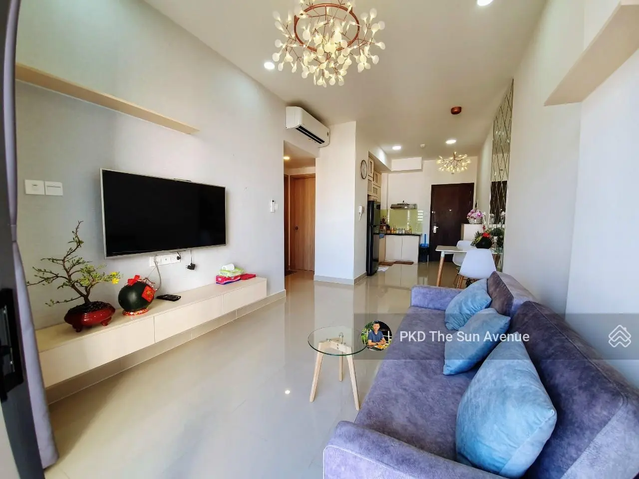 Bán căn 1PN + 56m2 - Full nội thất đẹp - Tháp trung tâm, tầng trung - View sông thoáng mát