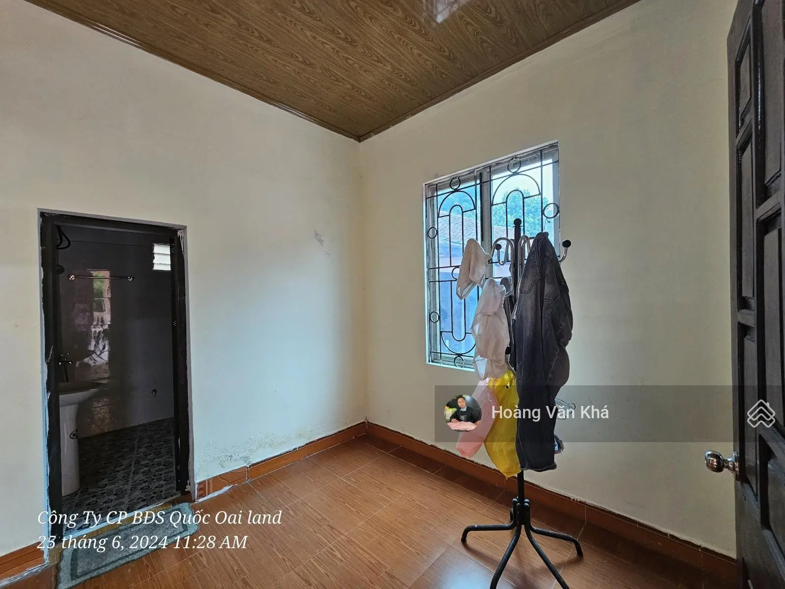 Bán nhà đất sẵn khuôn viên chỉ việc ở 682 m2 có 200 m2 thổ cư giá 7tr / 1m2