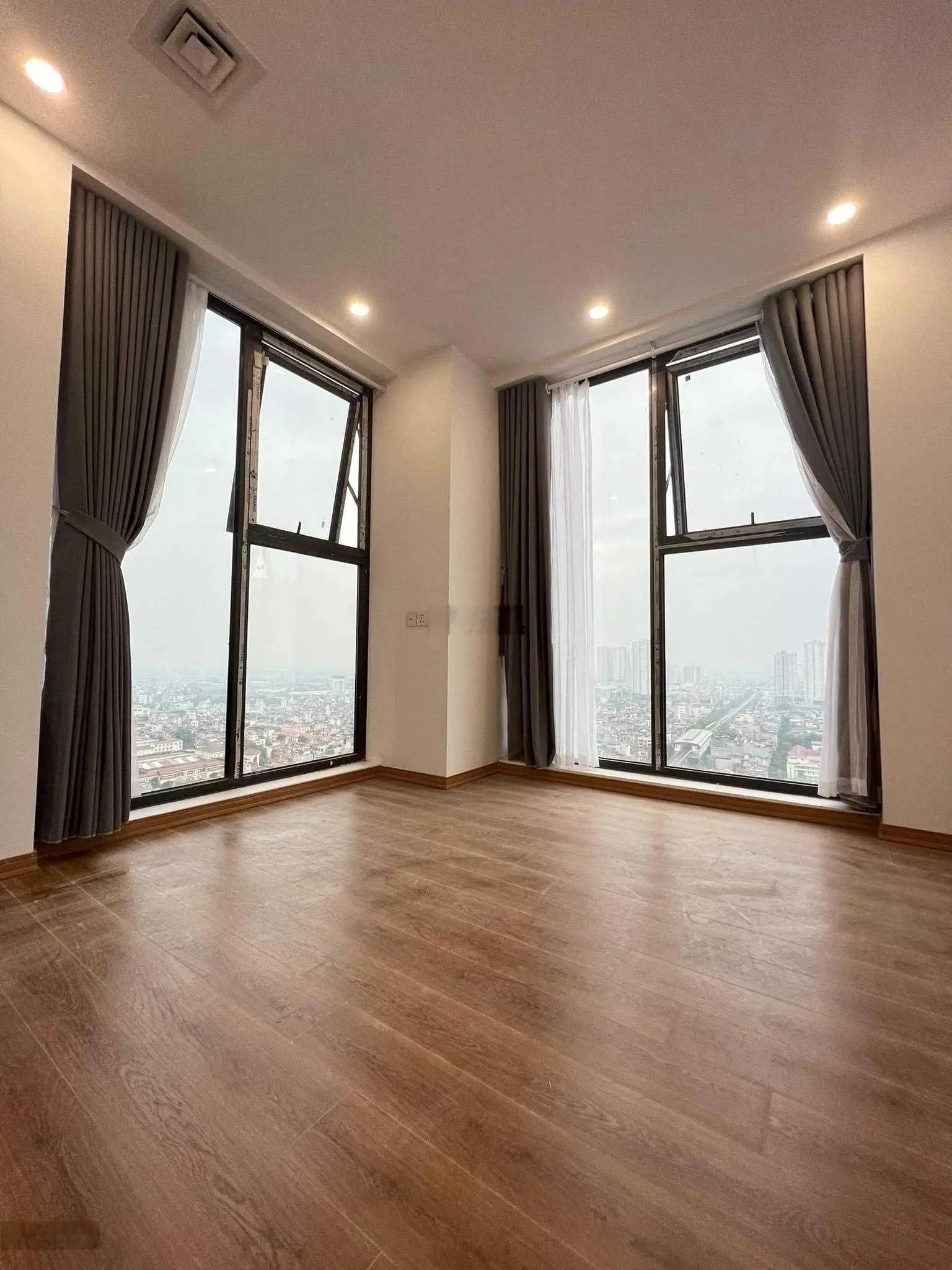 Bán căn góc 3pn, 2vs Thiên Niên Kỷ, nhà mới tinh. Lh 0964 173 ***