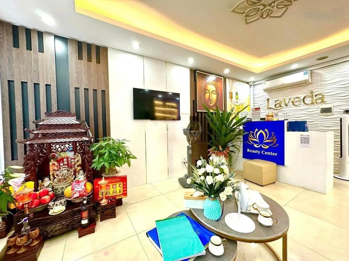 (Thang máy) bán nhà mặt phố Lạc Long Quân 55m2x7T KD vỉa hè 3m sầm uất 60tr/1 tháng 20 tỷ CG