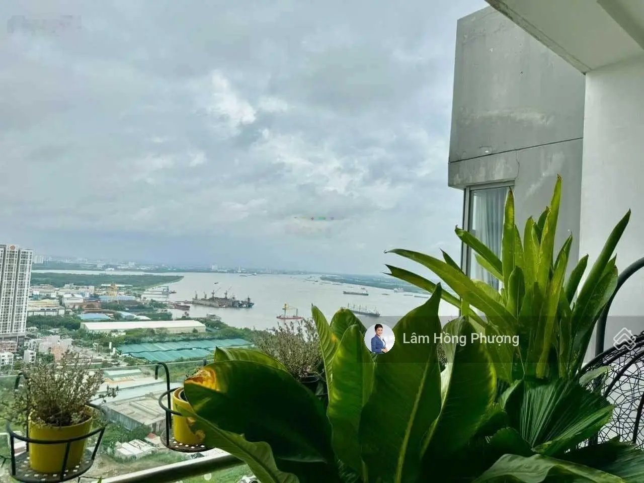 Bán Penthouse 132m2 An Gia Skyline Quận 7 giá 6.5 tỷ view sông đẹp 0939 220 *** Em Phượng