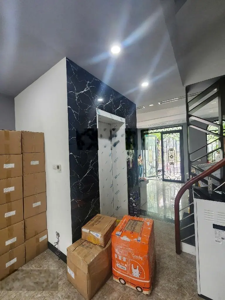 Bán biệt thự đường Nguyễn Xiển - view đẹp chính chủ - 80m2, 24 tỷ VND