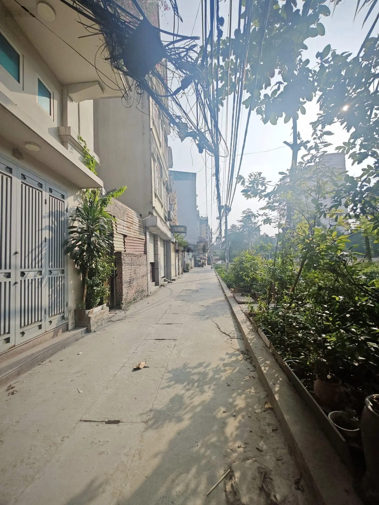 Chính chủ bán đất tặng nhà 4 tầng Kim Giang-Thanh TRì.DT91M2-Chỉ 16 tỷ.Lô góc,ngõ thông