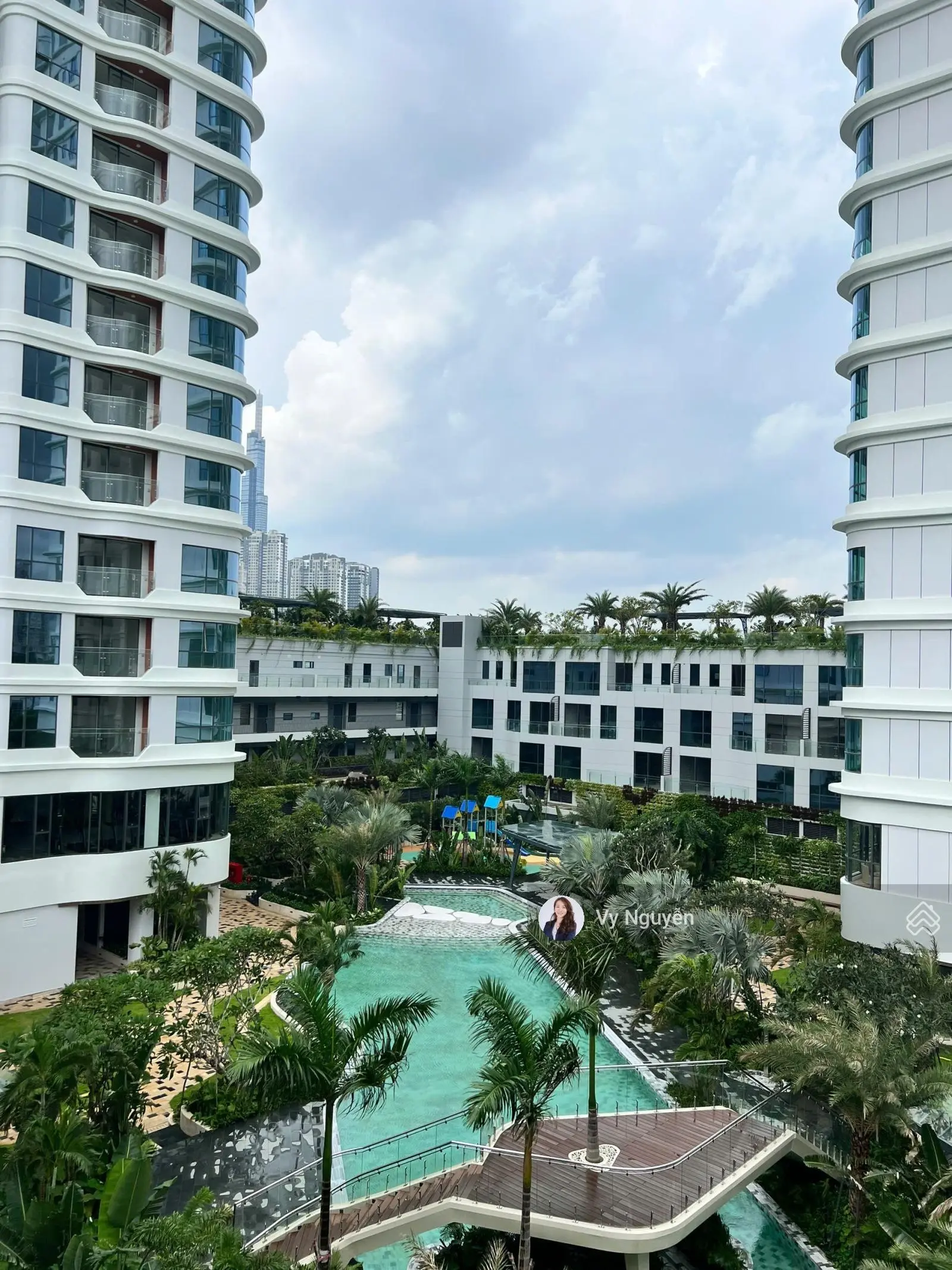 Bán nhà phố Zeit River Thủ Thiêm thiết kế 4 tầng sang trọng, mặt tiền rộng rãi