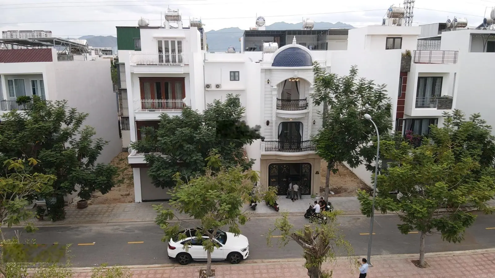 Bán Nhà Đẹp Thiết Kế Tân Cổ Điển Đối Diện Công Viên Khu Đô Thị Hà Quang 2, Phước Hải, Nha Trang