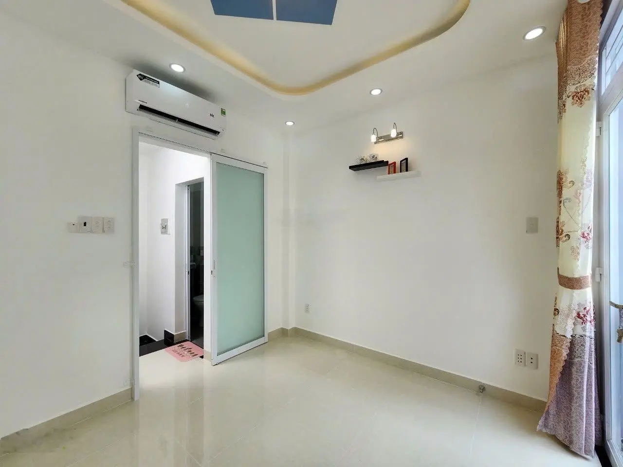 Ngay ĐH Hutech nhà 17m2 Chu Văn An, P12, Bình Thạnh, sổ hồng sẵn, hẻm 6m