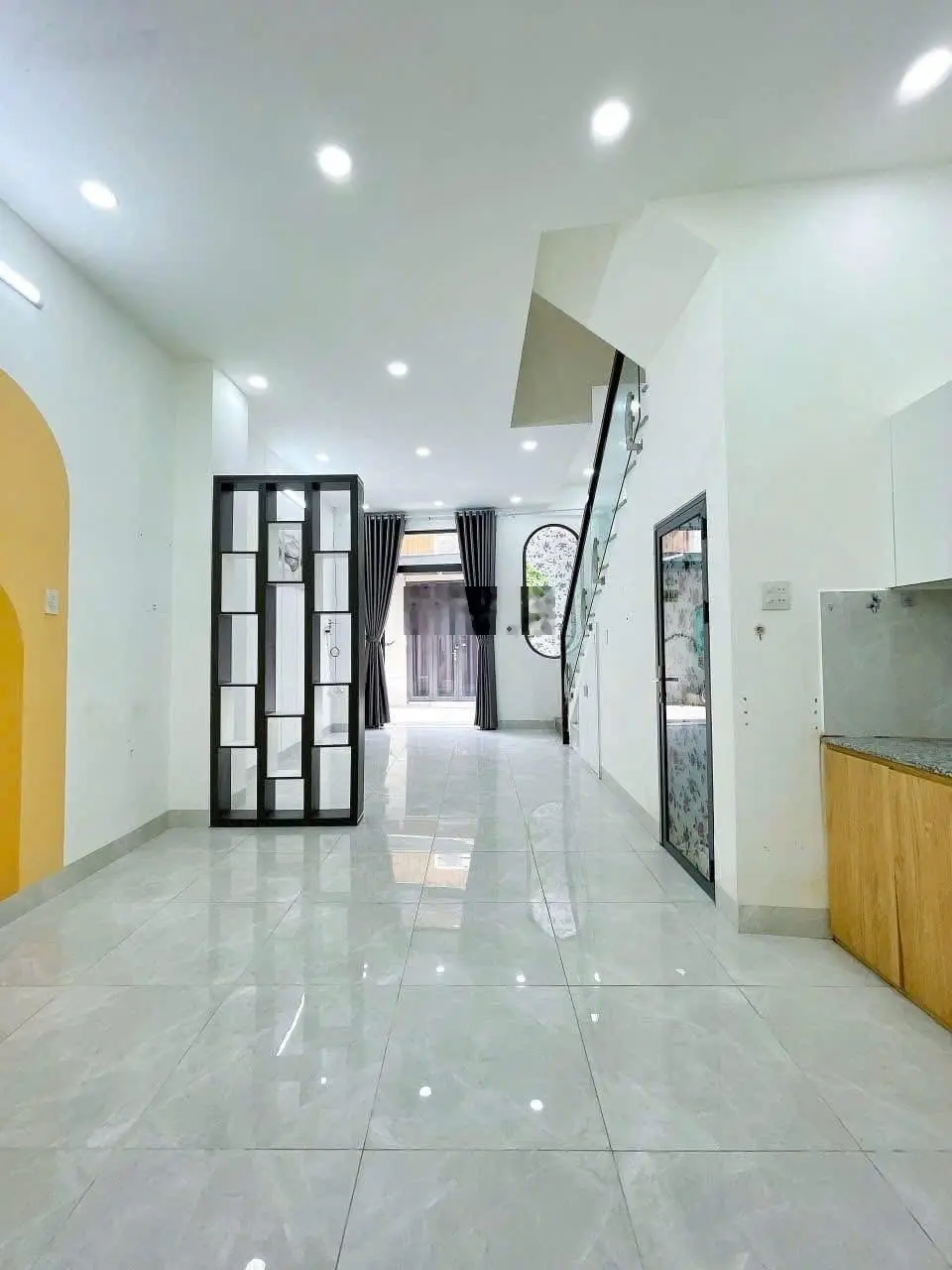 Chủ cần bán 60m2, 3PN, 2WC tại Đặng Công Bỉnh, Bình Chánh, tiện ích nội khu tốt, đầu tư ổn