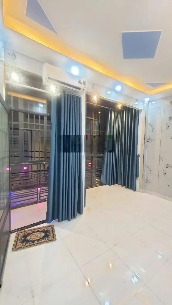 Bán nhà đẹp-3 tầng-ngang 4,3-tặng toàn bộ nội thất cao cấp-đường Âu Dương Lân P3 Quận 8-chỉ 3,95 tỷ