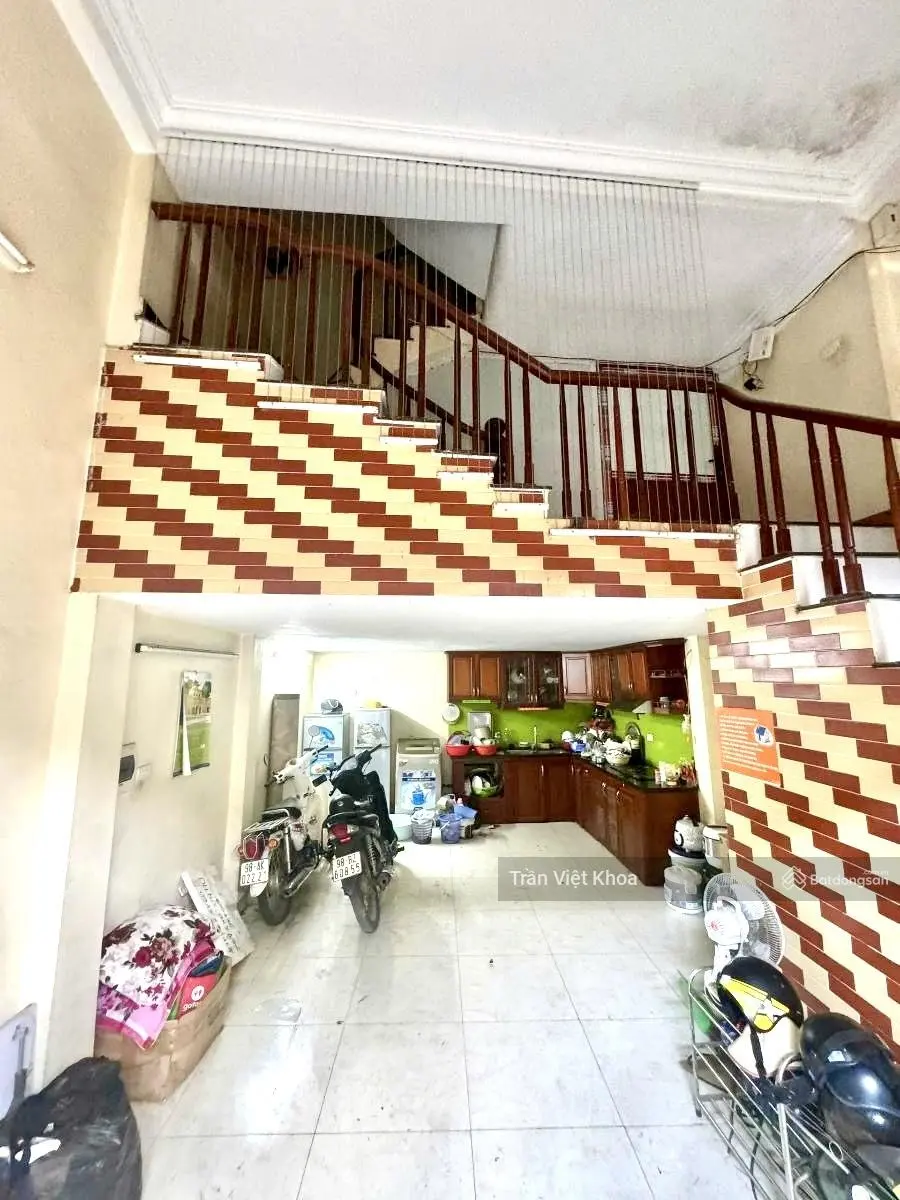 Bán nhà đẹp 5 tầng 34m - Quang Lãm, Phú Lãm - Giá 4.4 tỷ - Đang cho thuê: 15 tr/th