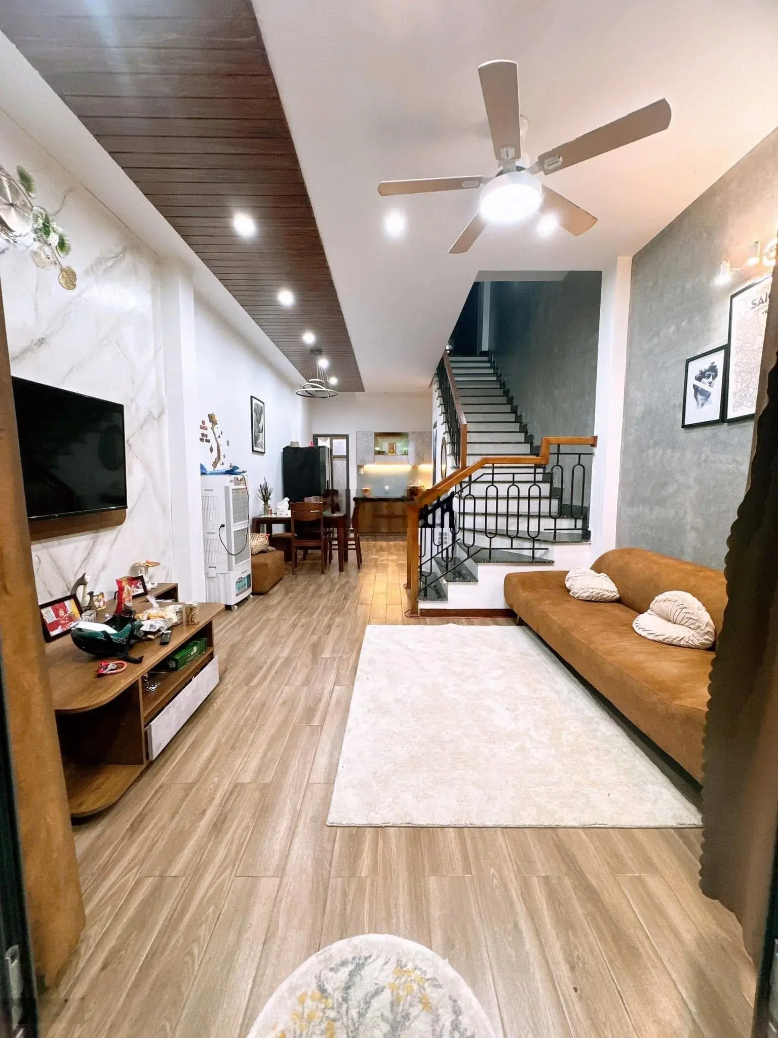Nhà 2mê rưỡi kiệt 62/12/2 Nguyễn Huy Tưởng Vị trí : cách đường chính 30m,