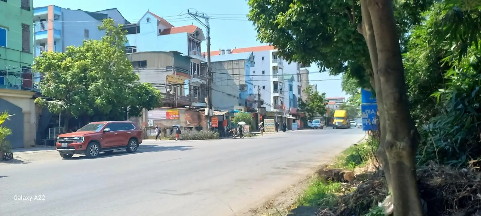 Bán đất mặt phố 92m2, mặt tiền 5m, kinh doanh, trục QL 17, Gia Lâm