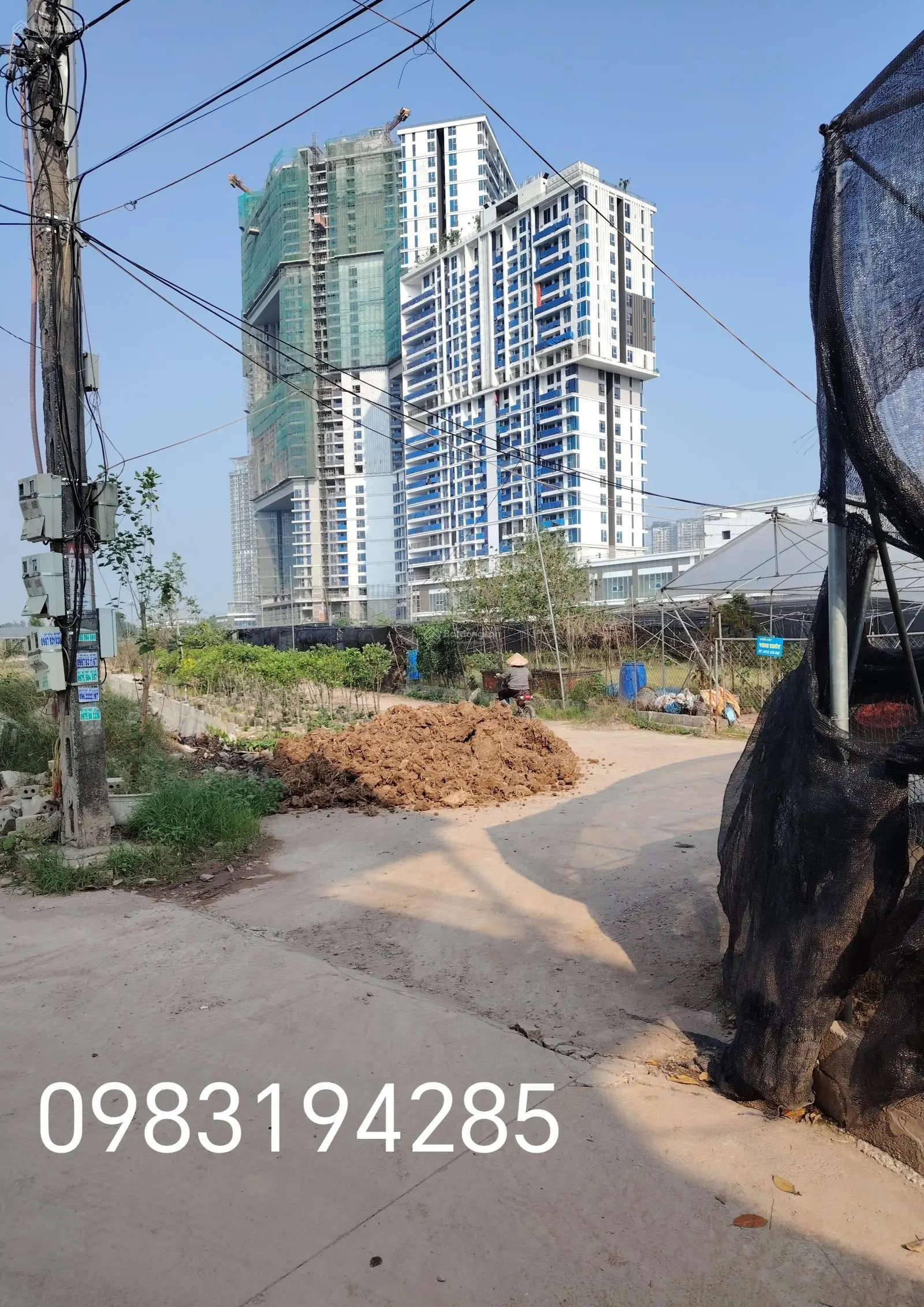 Duy nhất: Đất đấu giá Phụng Công, ôtô tránh, 76 m2, Mt 8 m, chỉ 4.15 tỷ.