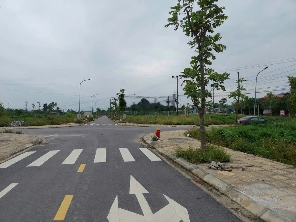 Bán đất đấu giá Khánh Tân. Giá 4.1 tỷ, lô góc 2 mặt thoáng. LH 0917 486 ***