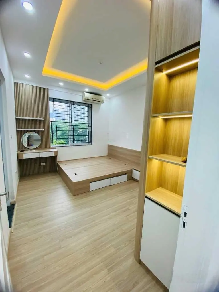 Chính chủ cần bán CHCC KĐT Thành phố Giao Lưu DT 80m2, 2PN, 2WC full nội thất giá 4 tỷ