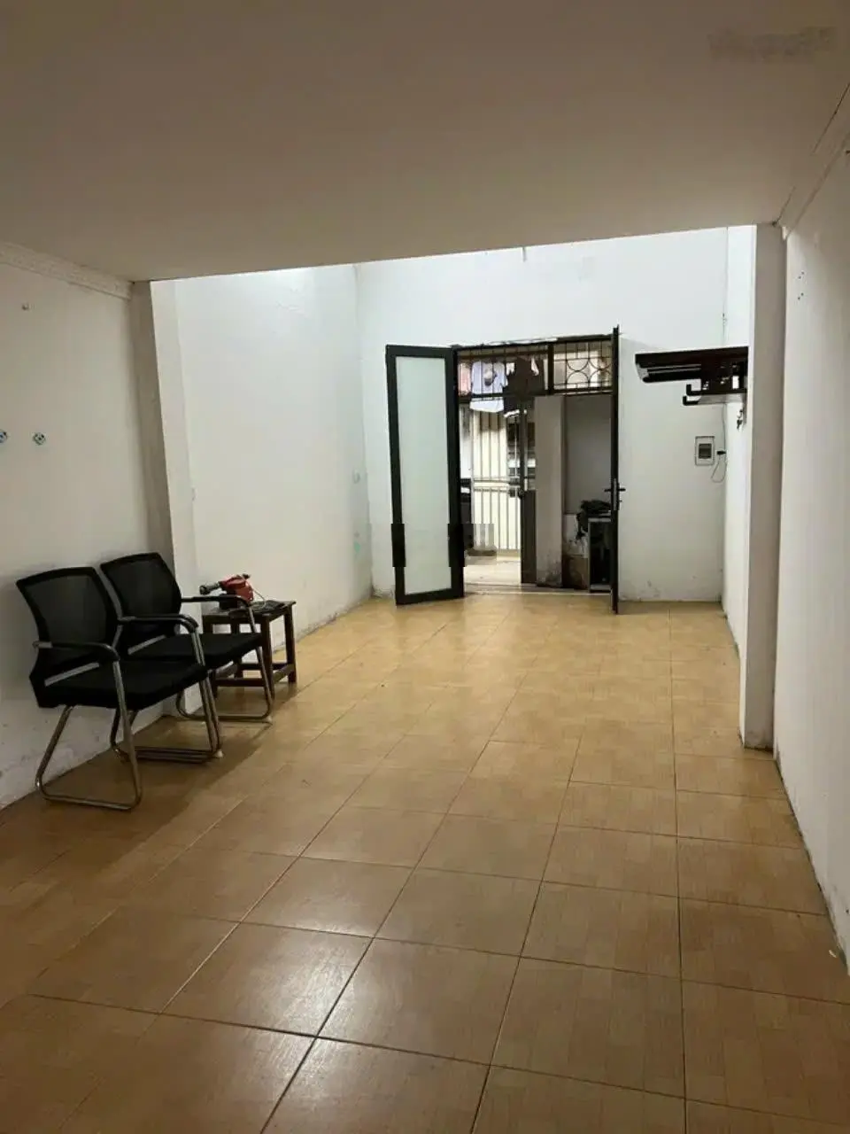 Bán Nhanh Nhà Cổ Nhuế- 42m2- Giá 3,65 tỷ- Cách Ô Tô 100m
