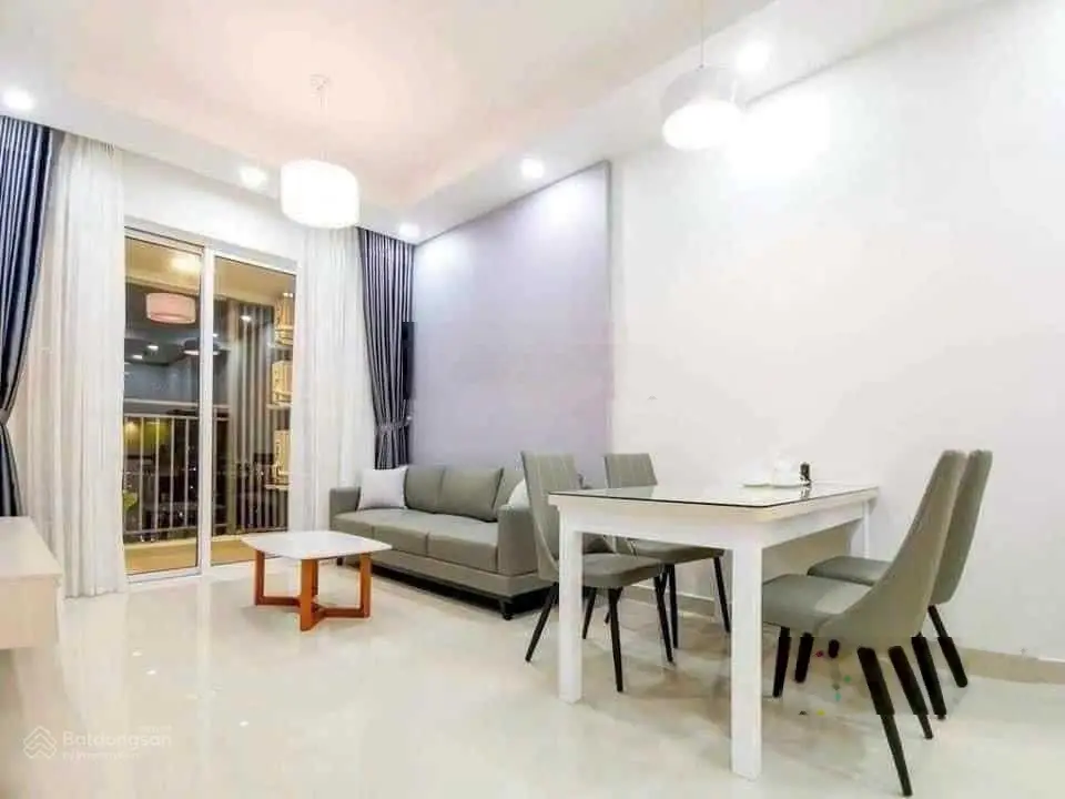 Chính chủ cần bán gấp căn Golden Mansion QPN, 2PN 2WC, DT 65m2