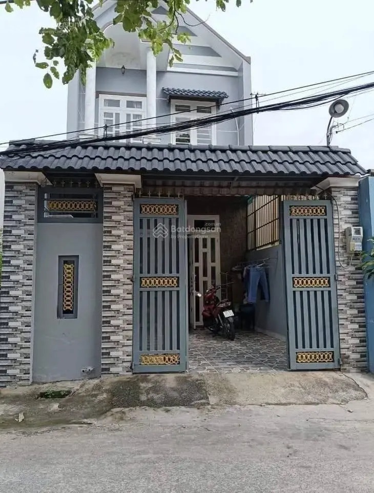 Nhà đẹp ngay chợ Bình Chánh 5x20 , 1 lầu giá 790 triệu