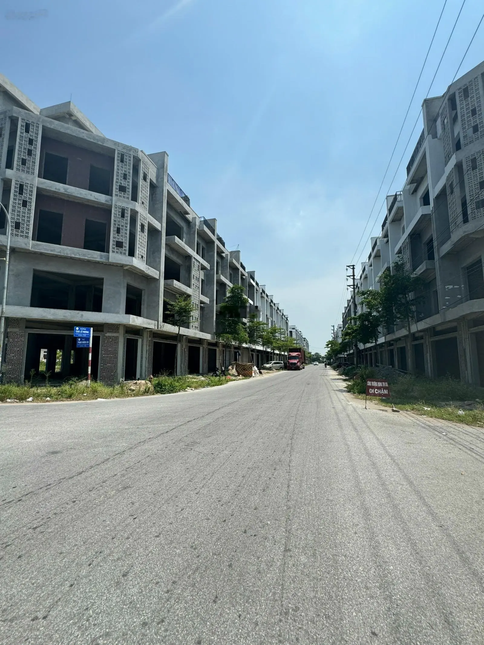 Bán đất chính chủ 51m2 tại trung tâm thị trấn Gia Bình, Bắc Ninh giá chỉ 2 tỷ 8 /lô đất 0973 237 ***