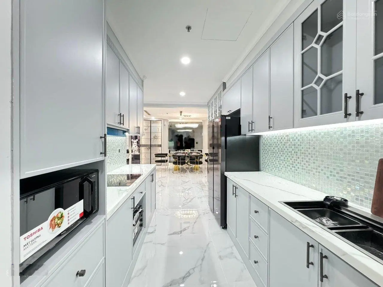 Kẹt tiền cần bán chung cư Babylon, DT 105m2, 3PN, 2WC, giá 5.3 tỉ. Lh em xem 0931 177 *** Ngọc