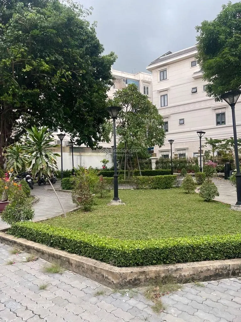 Gò vấp, biệt thự mặt tien đường, p10 - 226m2(12*60m) - 3 tầng - full nội thất - giá bán 60 tỷ, khu