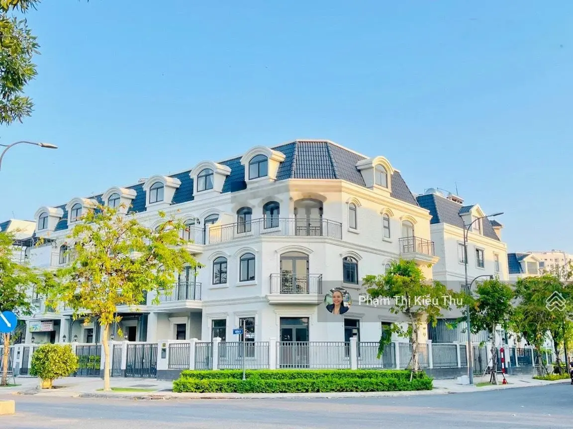 Bán gấp căn góc sân vườn Lakeview City hoàn thiện nội thất DT 168m2 5PN giá 27,5 tỷ Lh 0902872670