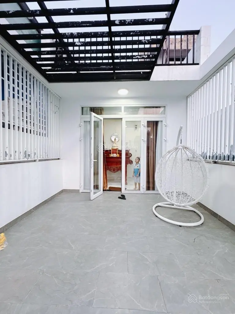 Nhà đẹp q4- hẻm 4m- 60m2 - 5 tầng - ko qh-chỉ 9 tỷ nhỉnh