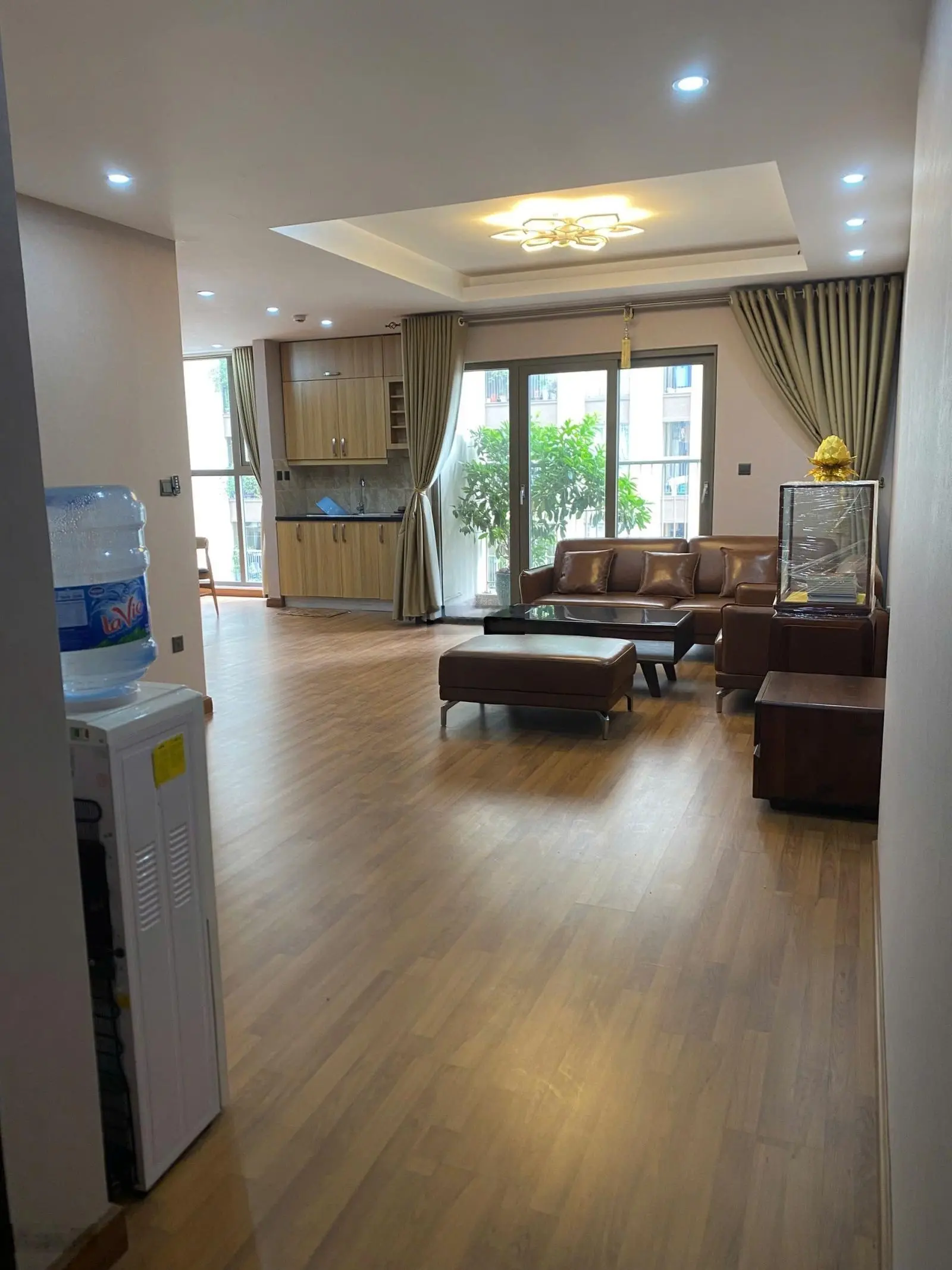 Bán căn hộ chung cư CC Home City Trung Kính, tầng 19 tòa V1. 100 m2 3 ngủ 2 wc. Giá 7,8 tỷ