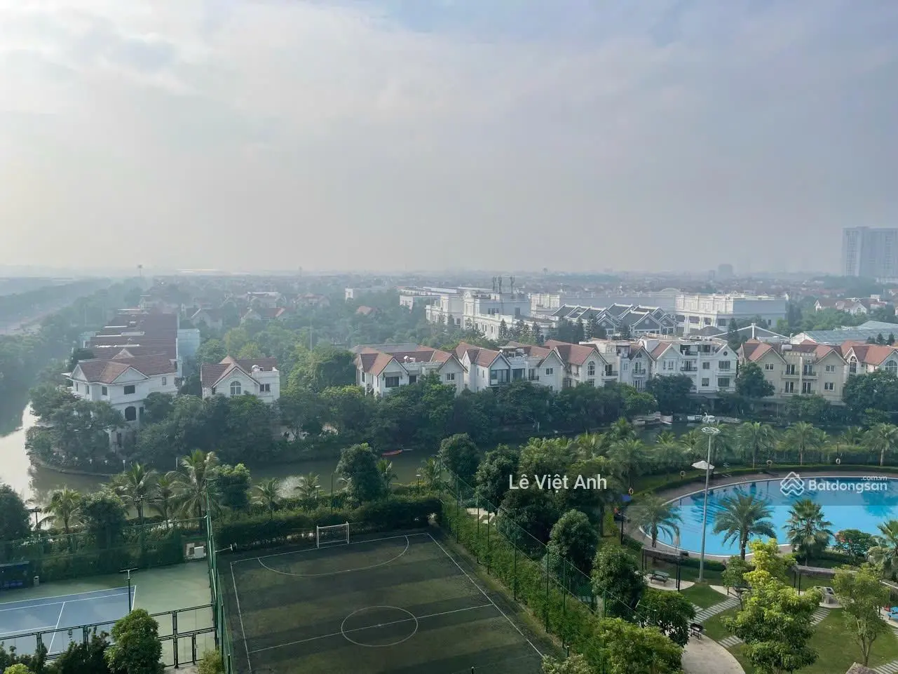 Bán căn hộ 2PN Vinhomes Symphony Riverside Long Biên, view bể bơi, biệt thự đẳng cấp, giá tốt