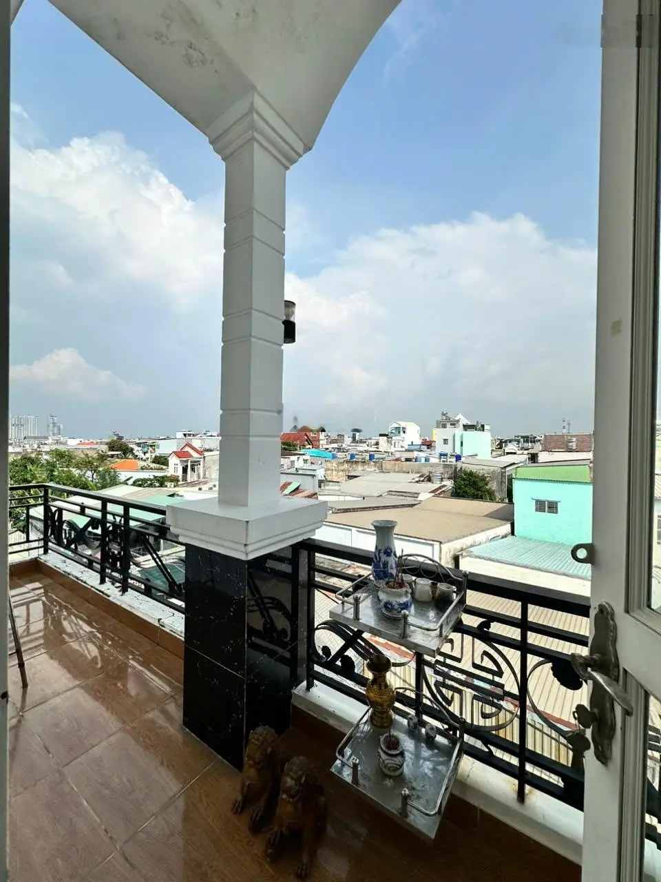 Nhà chính chủ chưa qua đầu tư - hẻm 6m xe hơi ngủ trong nhà - thị trấn nhà bè