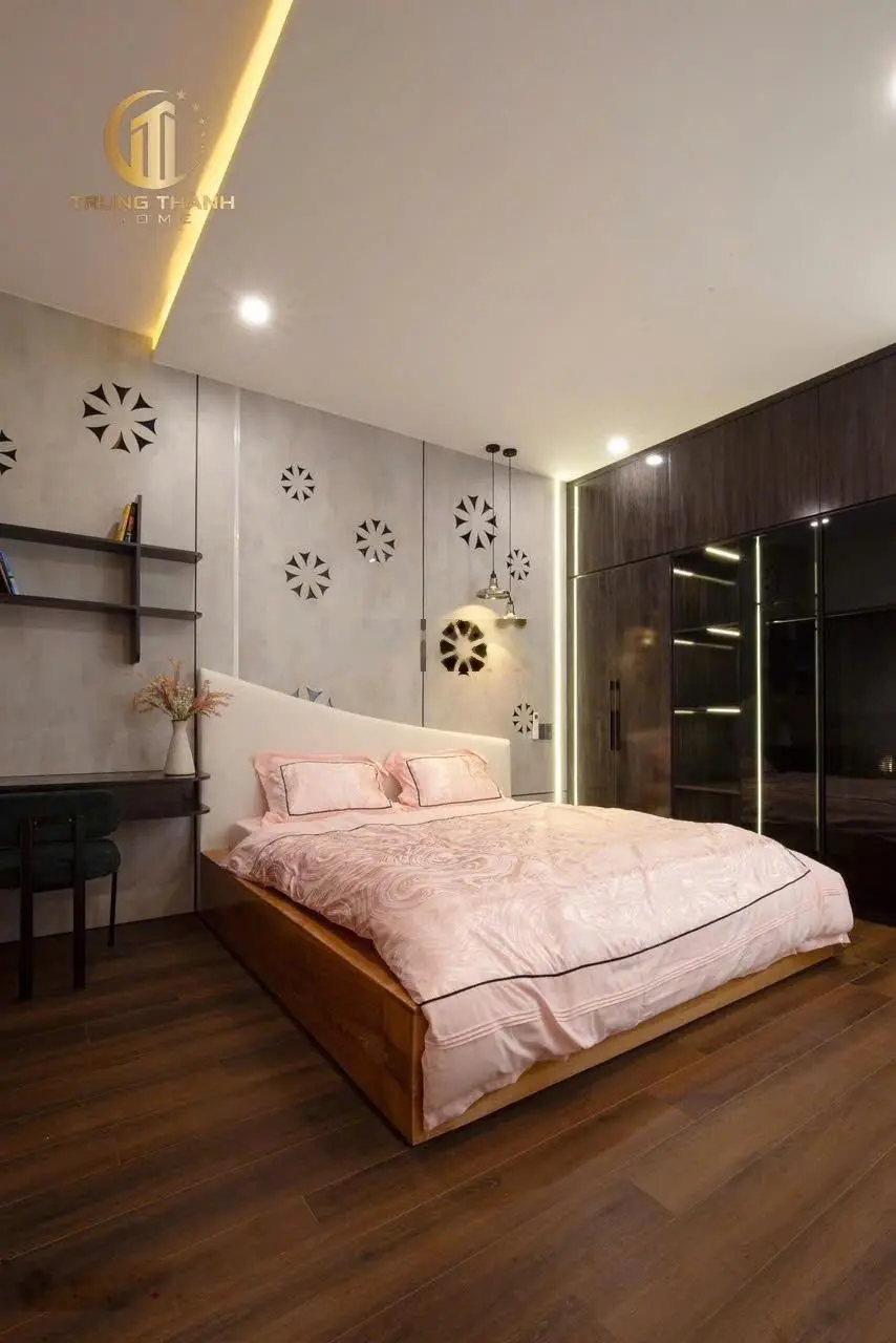 Siêu phẩm nhà 3 tầng- MT đường 10m5 Trần Nguyên Đán- cạnh khu shophouse NSS- gần biển- giá 8.250 tỷ