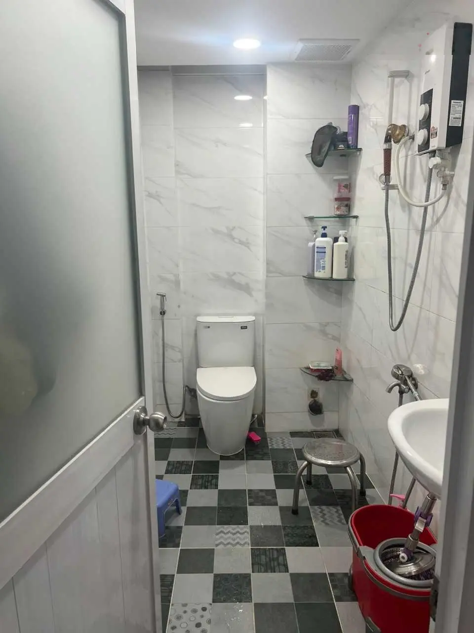 Bán gấp hẻm nội bộ đường Trường Chinh, P. 13, Tân Bình, DT 43m2, giá chỉ 3.9 tỷ TL