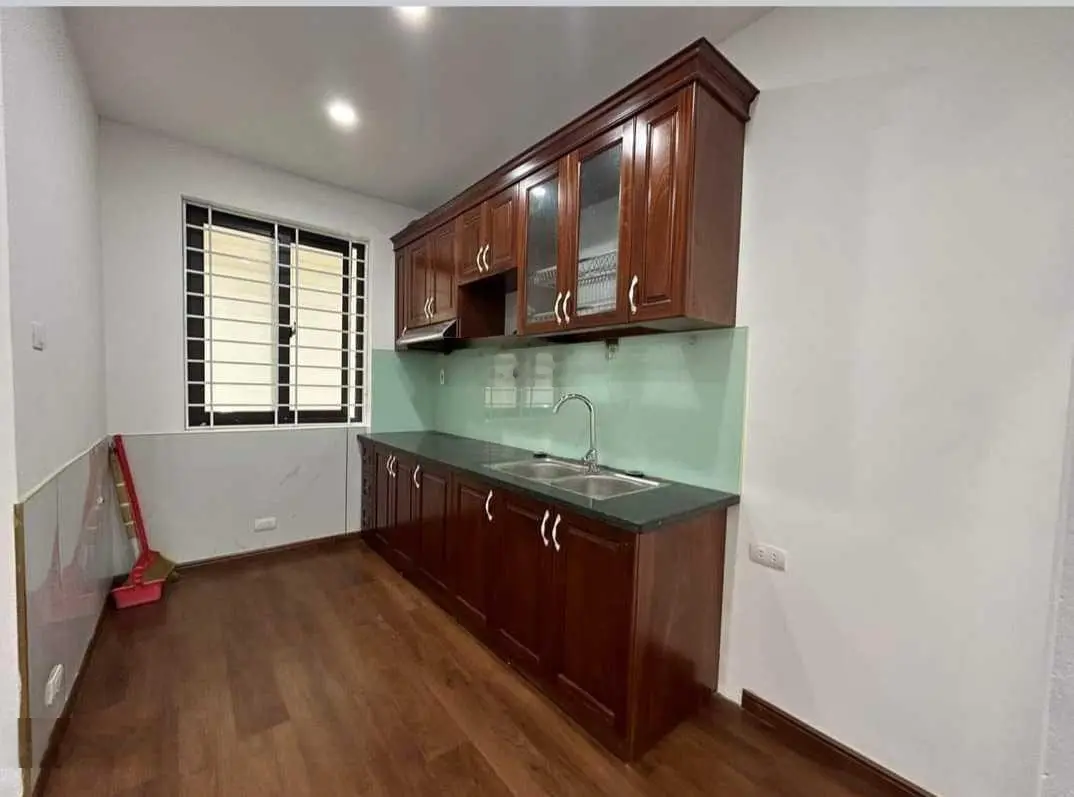 Bán nhà tập thể Nguyễn Trãi trung tâm q. Thanh Xuân 42m2 1pk bếp 2pn 1vs. Nhà như khách sạn 2,85tỷ