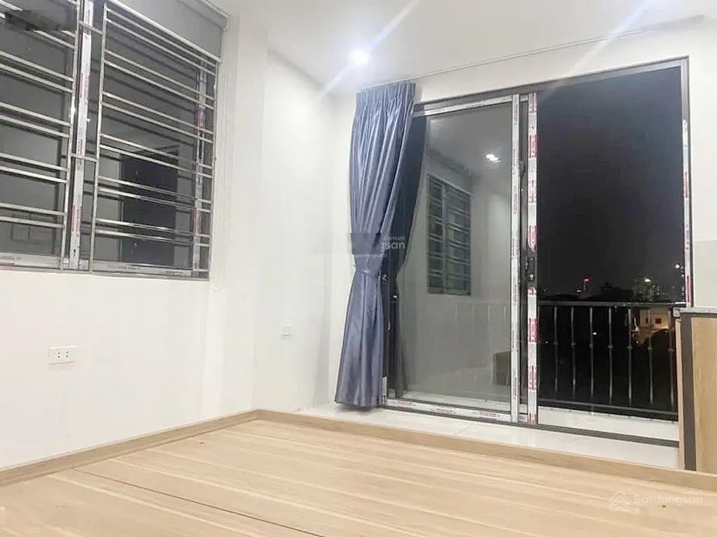 Phú Diễn , căn hộ cc mini 8p full nội thất , vỉa hè , ô tô tránh , chào 11,5 tỷ