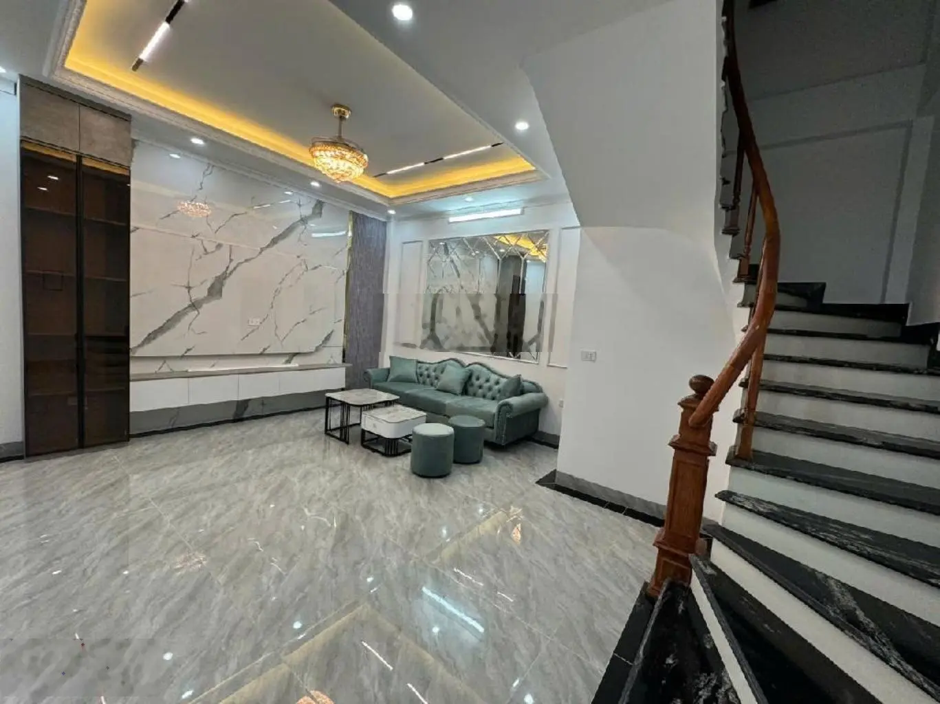 Bán nhà phố Vĩnh Quỳnh cực hiếm ở tuyệt vời - vài bước ra ô tô mt: 5,15m, dt: 40,5m2 - giá 4,55 tỷ