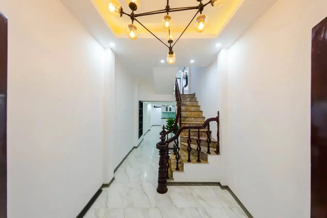 Bán nhà phân lô quân đội Định Công Thượng ô tô đỗ cửa 4 tầng hai mặt thoáng chỉ 5.35 tỷ
