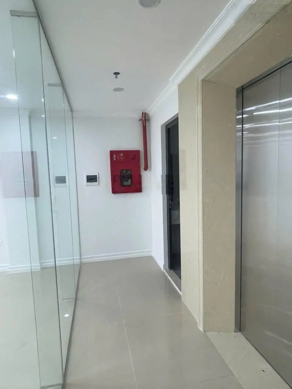 Hàng hiếm 8 tầng thang máy mặt phố Cầu Diễn, vỉa hè 6m, 70m2, MT 5.2m giá chỉ 27.6 tỷ