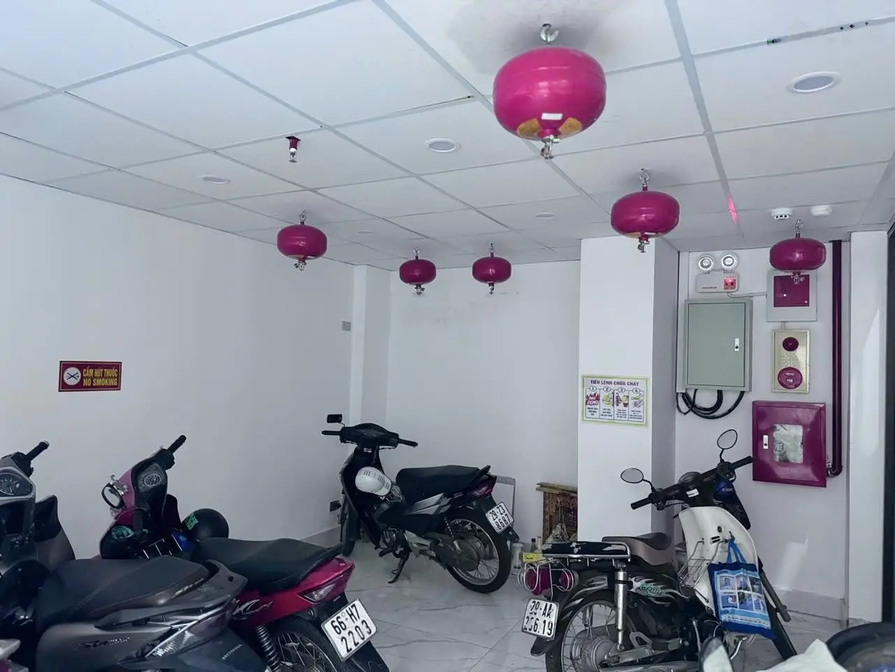 Chính chủ bán chung cư mini phố Thịnh Liệt (cạnh MediaMart), 80m2x7T mới tinh, 20 phòng giá 17.6 tỷ