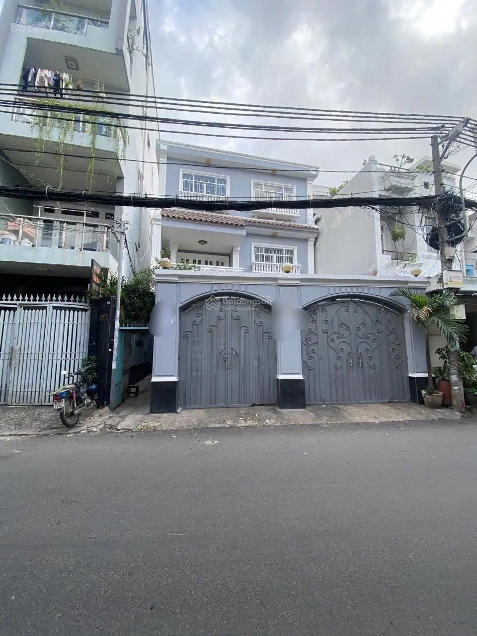 Bán nhà hxh 8m đường phan văn trị p11 bình thạnh 4 tầng 6x14m vị trí kinh doanh chỉ 11.x tỷ tl