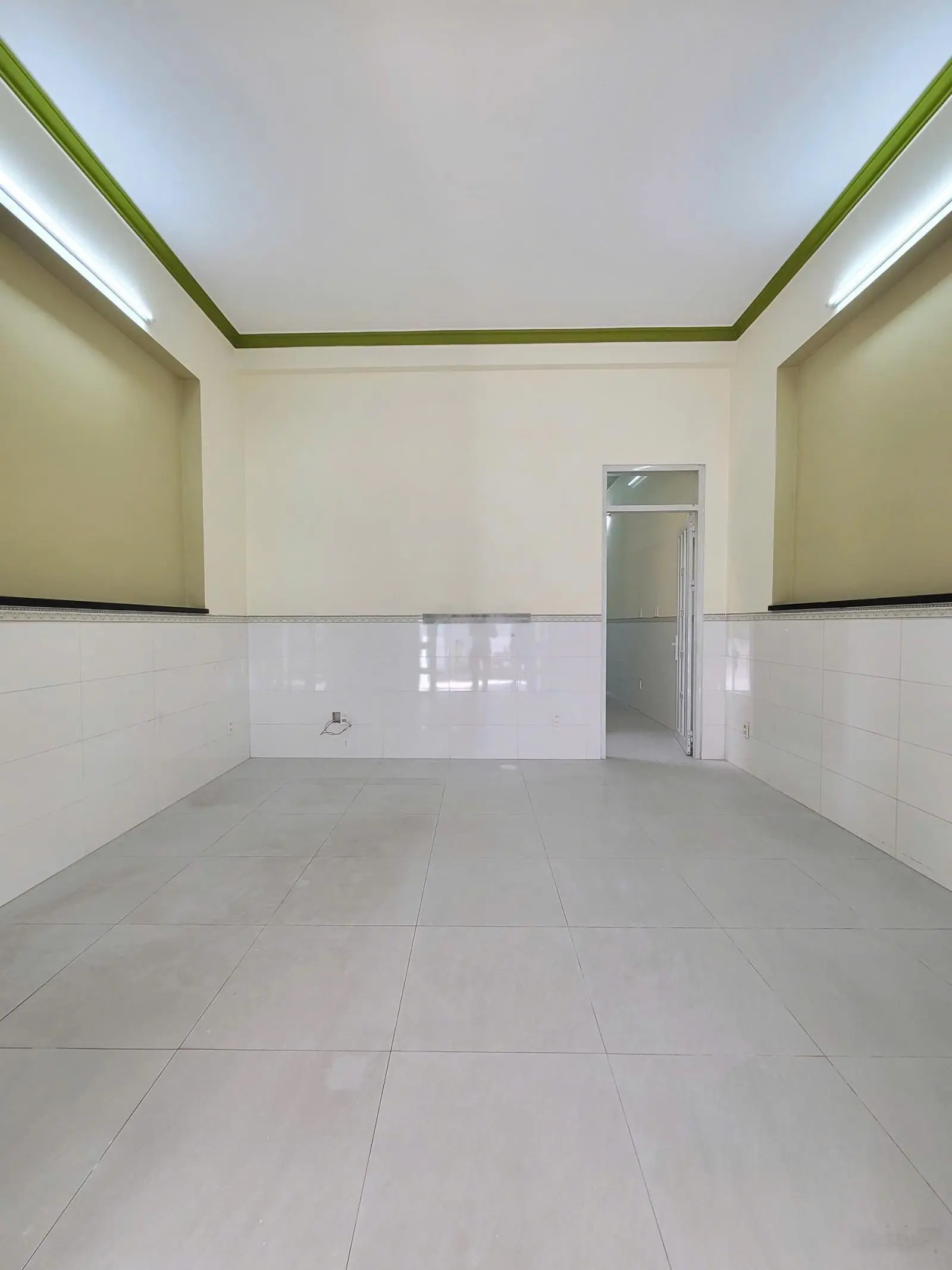 Bán nhà 1 trệt 1 lầu 71m2 3ty5 TL ngay trung tâm Dĩ An, cách đường Ngô Thị Nhậm 100m p. Dĩ An